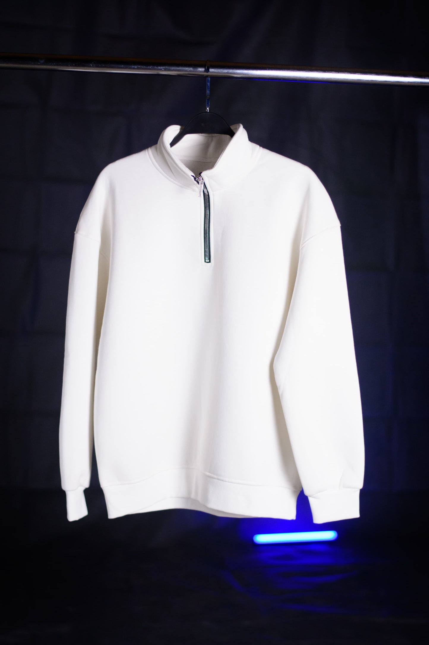 Half-zip-white